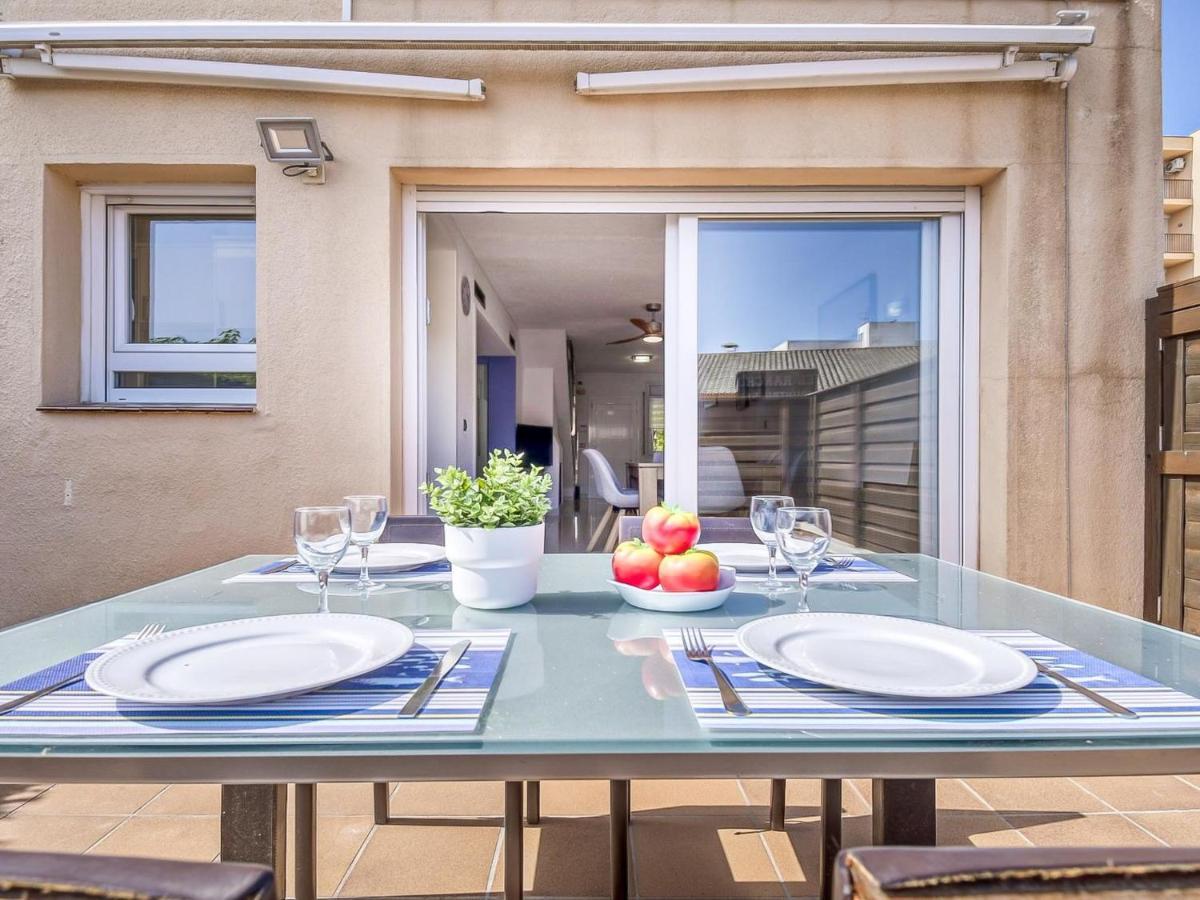 Hébergement de vacances Port Estrella By Interhome