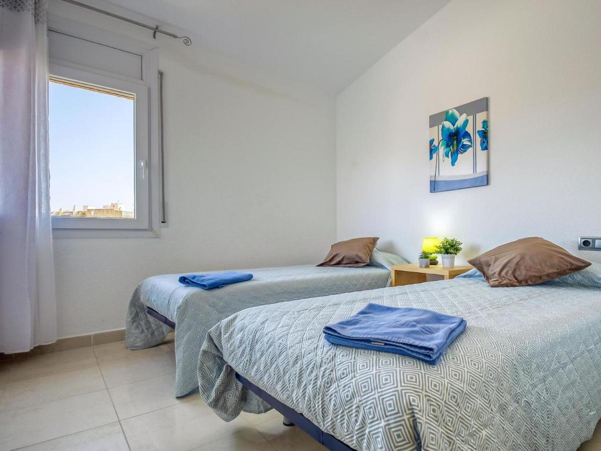 Port Estrella By Interhome Roses